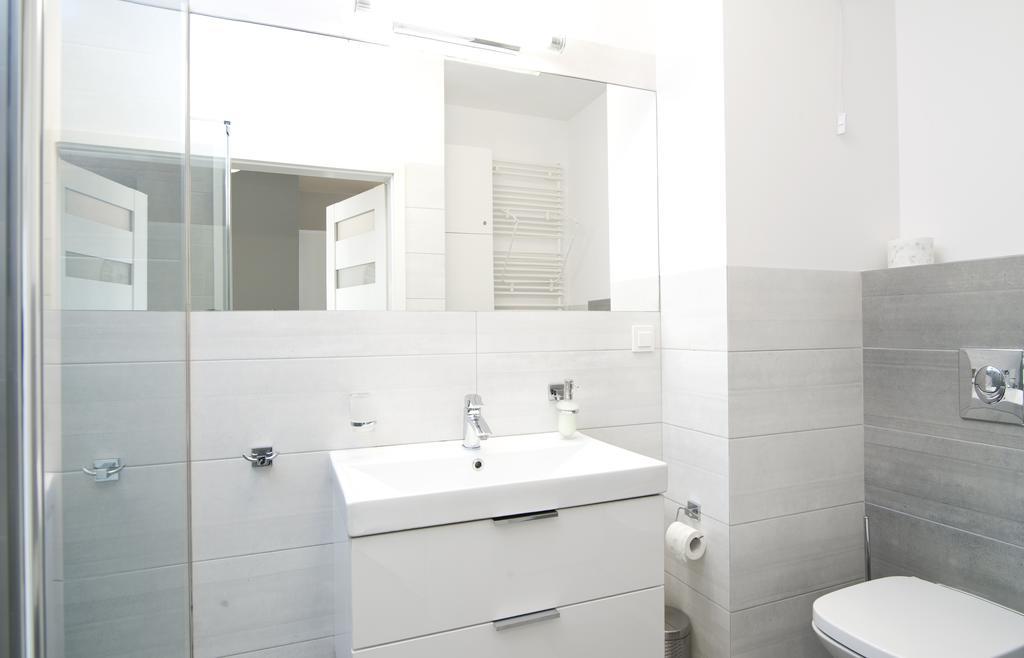 Goodnight Warsaw Apartments Dzielna 72 Ngoại thất bức ảnh